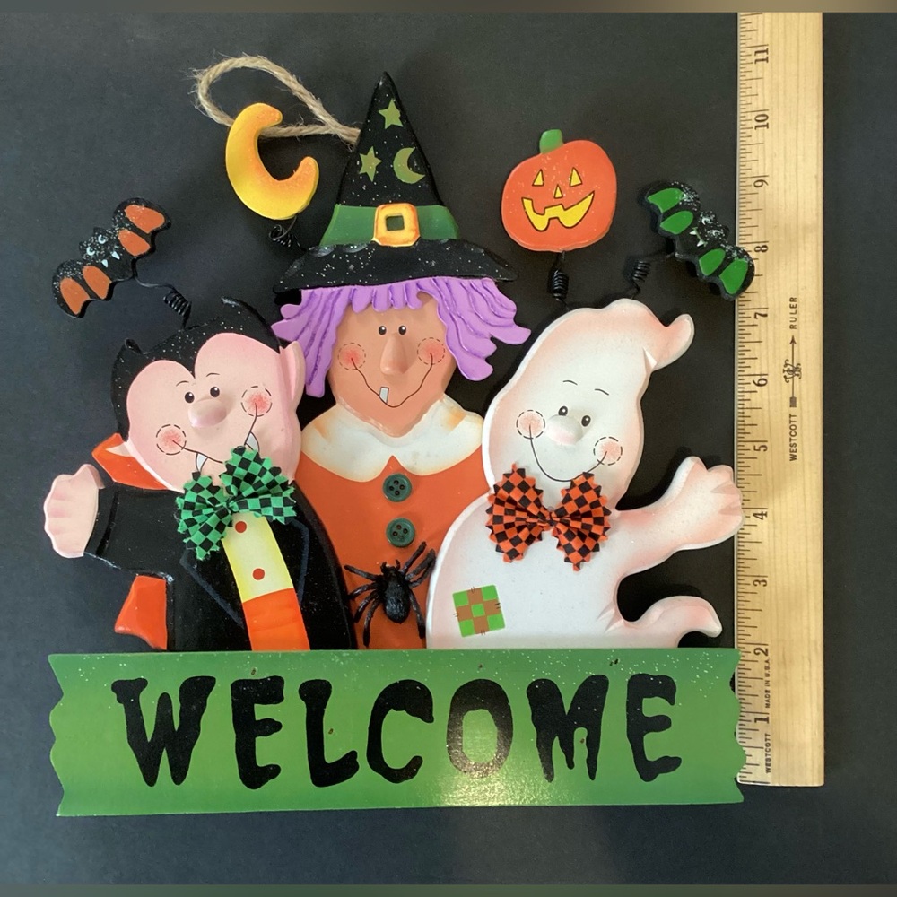 VTG AVON 1997 Halloween Welcome Wooden Door Hanger. - Picture 7 of 14